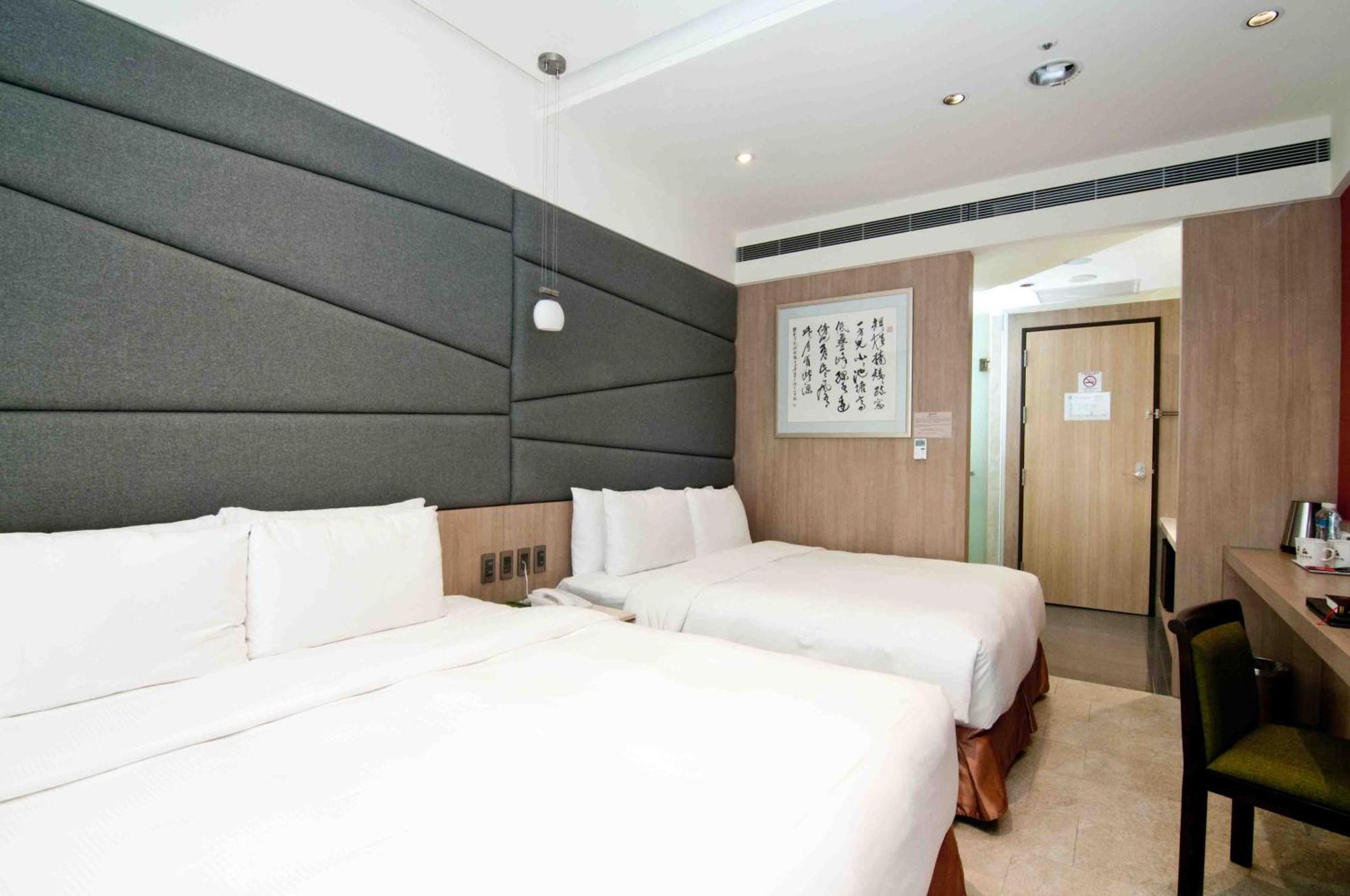 Kloud Hotel Taichung Extérieur photo